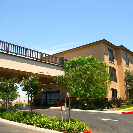 Hampton Inn Norco/Corona Экстерьер фото