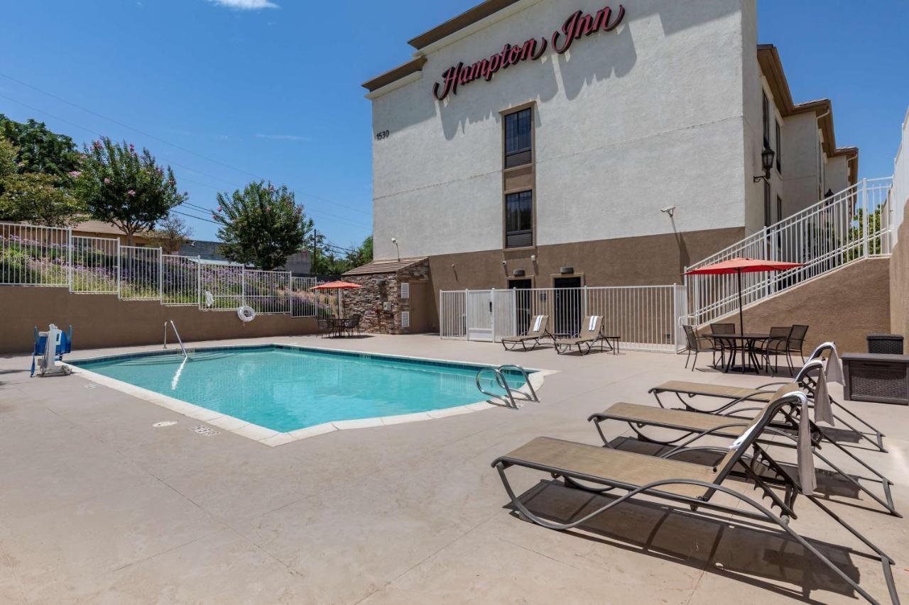 Hampton Inn Norco/Corona Экстерьер фото