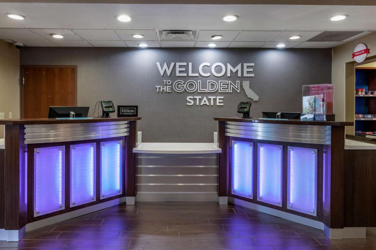 Hampton Inn Norco/Corona Экстерьер фото