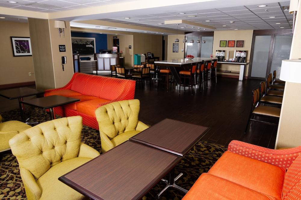 Hampton Inn Norco/Corona Экстерьер фото